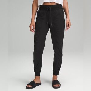 Lululemon joggers